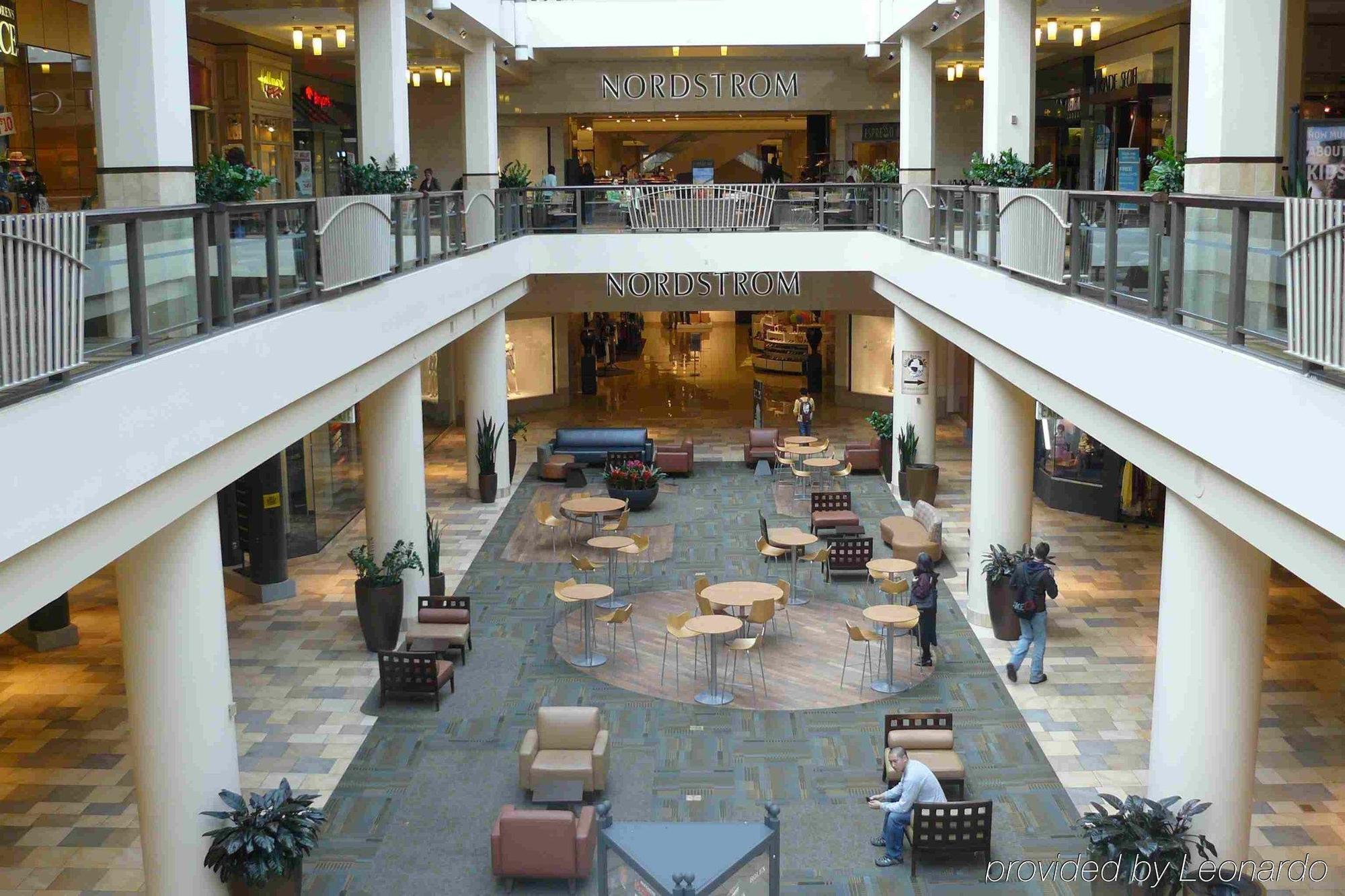 Courtyard Downtown / Convention Center Hotel 3*