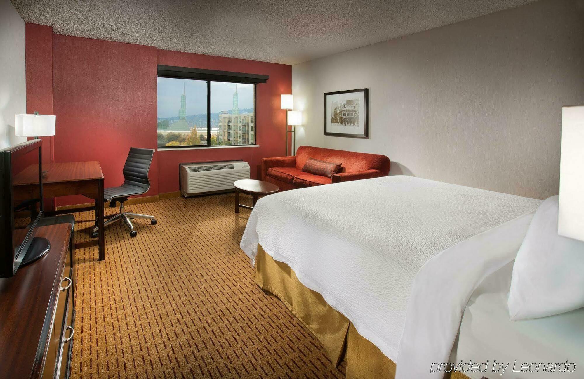 Courtyard Downtown / Convention Center Hotel 3*